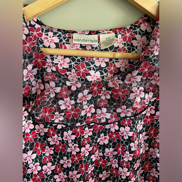 Vintage Gloria Vanderbilt Floral Tank - Picture 2 of 3